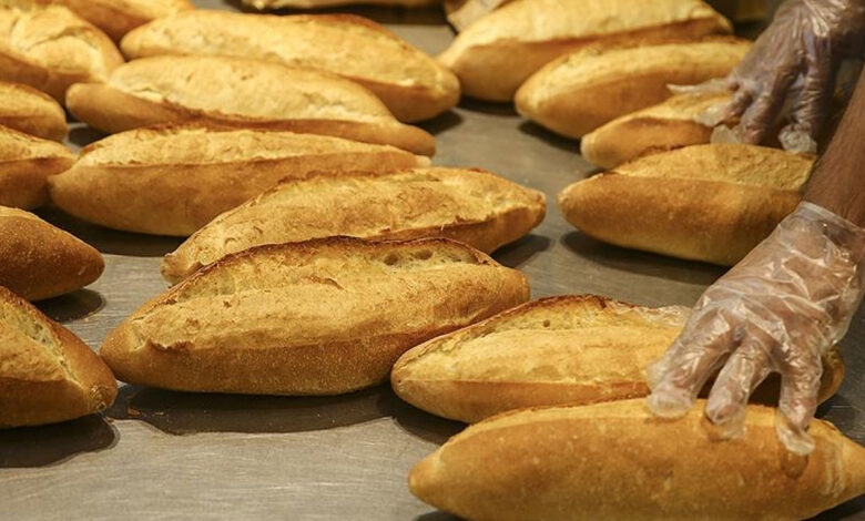 Ucuz ekmek projesinin müjdesi Milli Eğitim Bakanı Mahmut Özer
